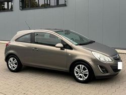 Braun Gebraucht 2011 Opel Corsa Kleinwagen | 3.600 € (Fairer Preis)