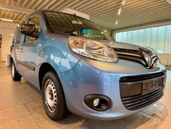 Blau Gebraucht 2015 Renault Kangoo Happy Family Van / Kleinbus | 8.490 € (Etwas zu teuer)