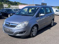 Silber Gebraucht 2009 Opel Zafira Innovation Van / Kleinbus | 1.999 € (Fairer Preis)