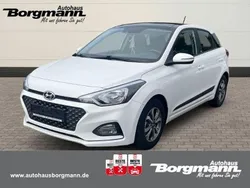 Weiß Gebraucht 2020 Hyundai i20 Trend Limousine | 13.990 € (Fairer Preis)