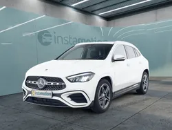 Weiß Gebraucht 2024 Mercedes GLA220 Advanced SUV | 47.860 € (Teuer)