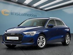 Blau Neu 2025 Audi A3 Sportback Kleinwagen | 30.699 € (Guter Preis)