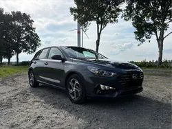 Grau Gebraucht 2022 Hyundai i30 Limousine | 15.990 € (Guter Preis)