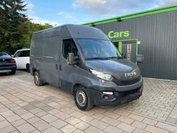 Grau Gebraucht 2017 Iveco Daily Van / Kleinbus | 11.899 € (Superpreis)