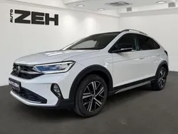Pure white deep black (metallic) Gebraucht 2022 VW Taigo Style SUV | 22.450 € (Fairer Preis)