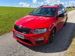 Rot Gebraucht 2017 Skoda Octavia RS Kombi | 19.250 € (Fairer Preis)