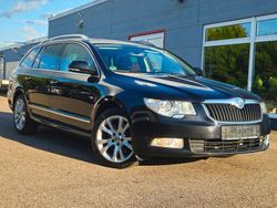 Schwarz Gebraucht 2012 Skoda Superb Kombi | 8.280 € (Fairer Preis)