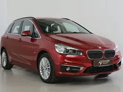 Flamencorot brillanteffekt met Gebraucht 2017 BMW 220 Active Tourer Luxury Line Van / Kleinbus | 18.420 € (Guter Preis)