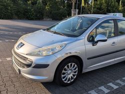 Silber Gebraucht 2007 Peugeot 207 Filou Limousine | 2.600 € (Etwas zu teuer)