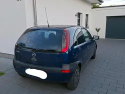 Blau Gebraucht 2003 Opel Corsa Kleinwagen | 450 € (Guter Preis)