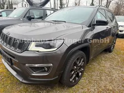 Grau Gebraucht 2021 Jeep Compass SUV | 20.490 € (Etwas zu teuer)