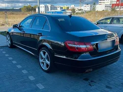 Schwarz Gebraucht 2012 Mercedes E200 Avantgarde Limousine | 10.900 €
