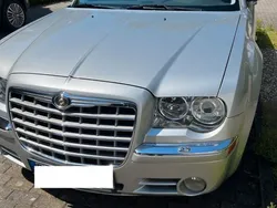 Silber Gebraucht 2008 Chrysler 300C Limousine | 21.900 €