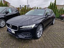 Schwarz Gebraucht 2018 Volvo V60 Momentum Kombi | 24.795 € (Etwas zu teuer)