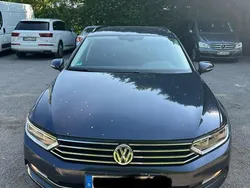 Blau Gebraucht 2017 VW Passat Kombi | 15.500 € (Fairer Preis)