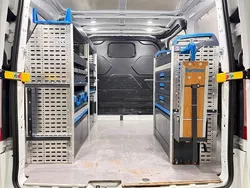 Weiß Gebraucht 2020 Ford Transit Custom Van / Kleinbus | 18.990 € (Fairer Preis)