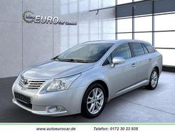 Silber Gebraucht 2011 Toyota Avensis Edition Kombi | 3.450 € (Fairer Preis)