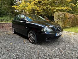 Schwarz Gebraucht 2003 Seat Ibiza Kleinwagen | 2.300 € (Fairer Preis)