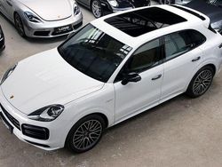 Weiß Gebraucht 2019 Porsche Cayenne SUV | 61.490 € (Etwas zu teuer)