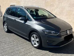 Grau Gebraucht 2017 VW Golf Sportsvan Comfortline Van / Kleinbus | 11.250 € (Guter Preis)