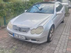 Silber Gebraucht 2002 Mercedes C180 Coupé | 700 € (Guter Preis)