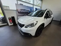 Weiß Gebraucht 2018 Peugeot 2008 GT-line SUV | 12.990 € (Fairer Preis)