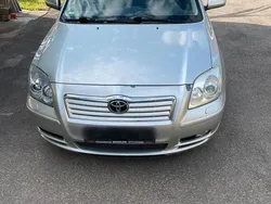 Silber Gebraucht 2006 Toyota Avensis Kombi | 2.750 € (Fairer Preis)