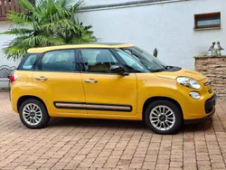 Gelb Gebraucht 2012 Fiat 500L Van / Kleinbus | 6.499 € (Etwas zu teuer)