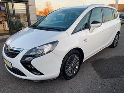 Weiß Gebraucht 2013 Opel Zafira Tourer Active Van / Kleinbus | 8.750 € (Fairer Preis)