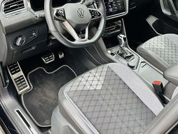 Schwarz Gebraucht 2023 VW Tiguan Allspace R-line SUV | 42.500 € (Fairer Preis)