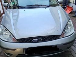 Silber Gebraucht 2004 Ford Focus Trend Limousine | 1.399 € (Fairer Preis)