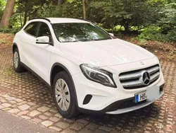Weiß Gebraucht 2016 Mercedes GLA180 Edition SUV | 11.500 € (Etwas zu teuer)
