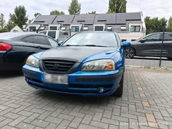 Blau Gebraucht 2004 Hyundai Elantra Limousine | 1.790 €