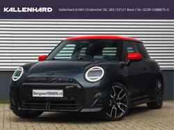 Gruen Gebraucht 2024 Mini Cooper Kleinwagen | 32.130 € (Guter Preis)