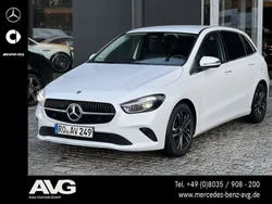 Weiß Gebraucht 2024 Mercedes B180 Progressive Van / Kleinbus | 35.800 € (Teuer)