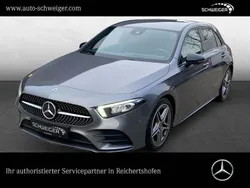 Grau Gebraucht 2021 Mercedes A180 AMG line Limousine | 25.900 € (Fairer Preis)