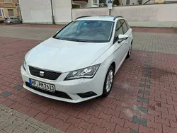 Weiß Gebraucht 2015 Seat Leon ST Style Kombi | 11.475 € (Fairer Preis)