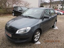 Grau Gebraucht 2012 Skoda Fabia Active Kleinwagen | 3.950 € (Fairer Preis)