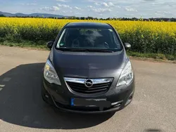 Bronze Gebraucht 2011 Opel Meriva Color Edition Van / Kleinbus | 6.500 € (Fairer Preis)