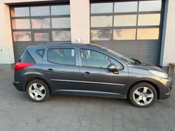 Grau Gebraucht 2011 Peugeot 207 Premium Kombi | 4.200 € (Fairer Preis)