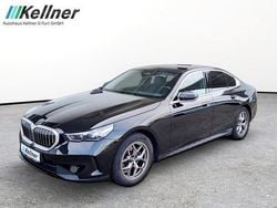 Saphirschwarz Gebraucht 2024 BMW 520 Limousine | 43.680 € (Guter Preis)