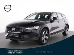 Gebraucht 2023 Volvo V60 CC Kombi | 35.650 € (Superpreis)