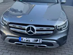 Grau Gebraucht 2021 Mercedes GLC300e Exclusive SUV | 30.300 € (Guter Preis)