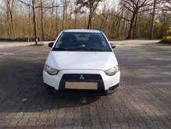 Weiß Gebraucht 2009 Mitsubishi Colt Kleinwagen | 3.600 € (Teuer)
