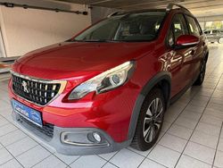 Rot Gebraucht 2017 Peugeot 2008 Allure SUV | 11.590 € (Fairer Preis)
