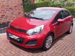 Rot metallic Gebraucht 2011 Kia Rio Edition 7 Limousine | 7.700 € (Etwas zu teuer)