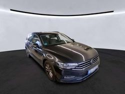 Mangangrau metallic (metallic) Gebraucht 2023 VW Passat Business Kombi | 21.800 € (Guter Preis)
