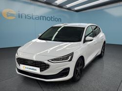 Weiß Gebraucht 2024 Ford Focus Titanium Limousine | 26.699 € (Etwas zu teuer)