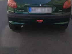 Grün Gebraucht 2002 Peugeot 206 Kleinwagen | 1.300 €