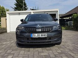 Grau Gebraucht 2021 Skoda Karoq SportLine SUV | 31.100 € (Fairer Preis)